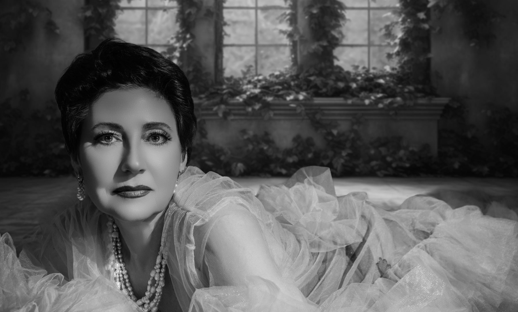 The Feminine Mystique: Embracing Your Sensuality at Any Age With Boudoir