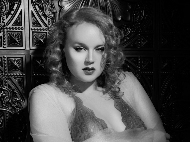 From Self-Doubt to Self-Love: The Emotional Journey of a Boudoir Session